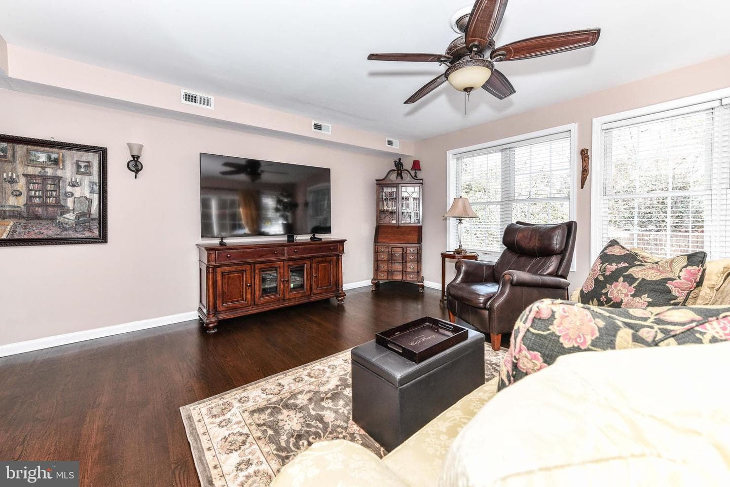 7518 Fairwood Lane photo 11