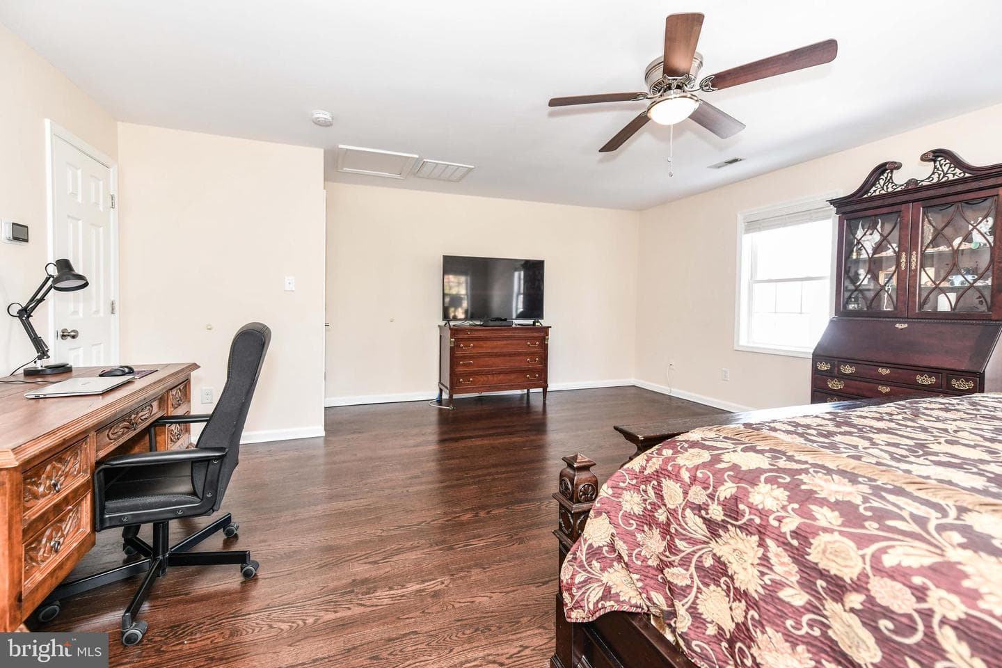 7518 Fairwood Lane photo 15