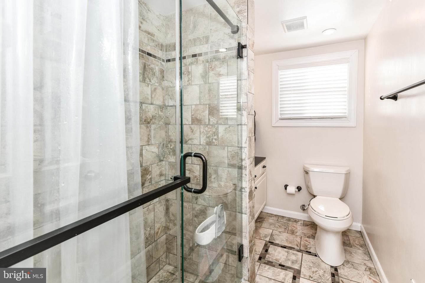 7518 Fairwood Lane photo 33