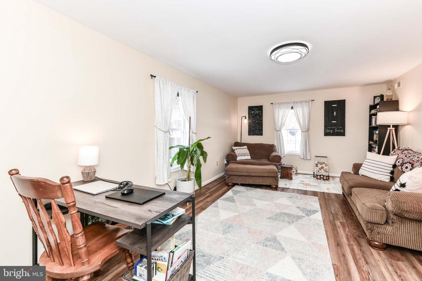 7518 Fairwood Lane photo 34
