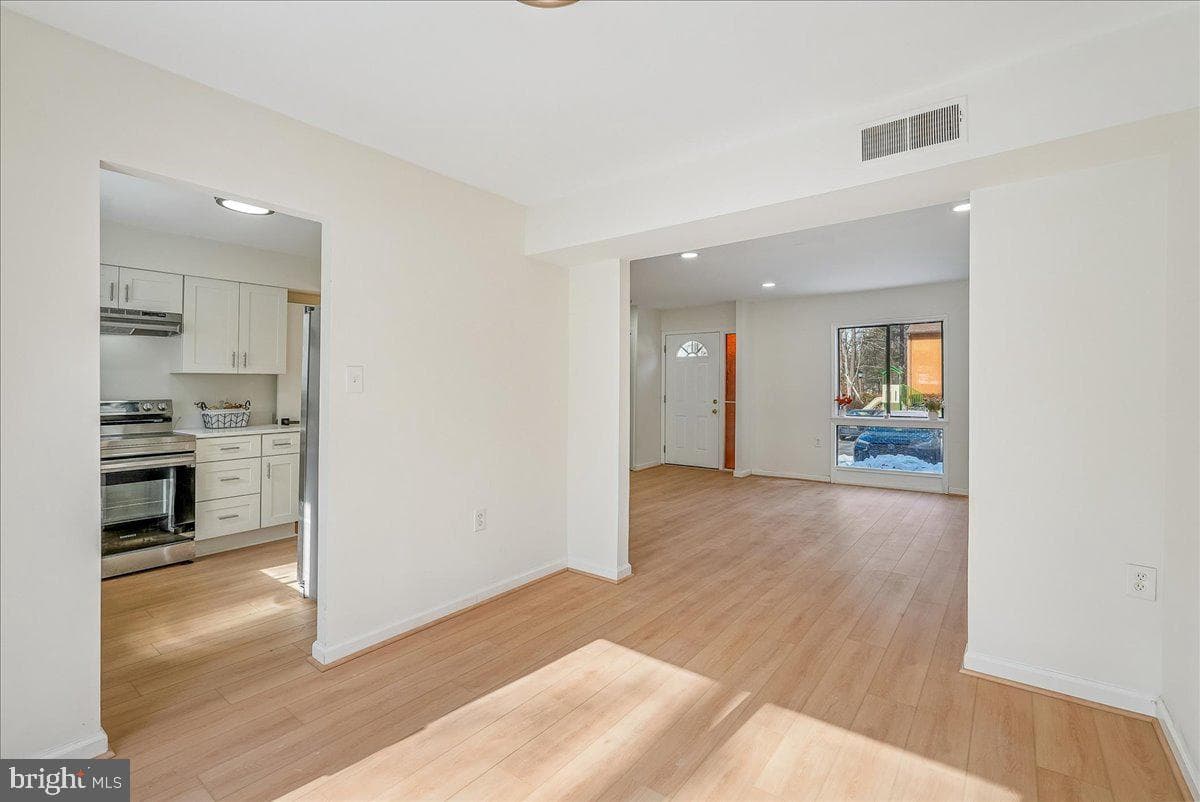 2315 Emerald Heights Court photo 12