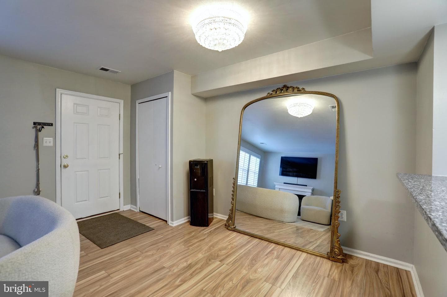 14368 Gringsby Court photo 4