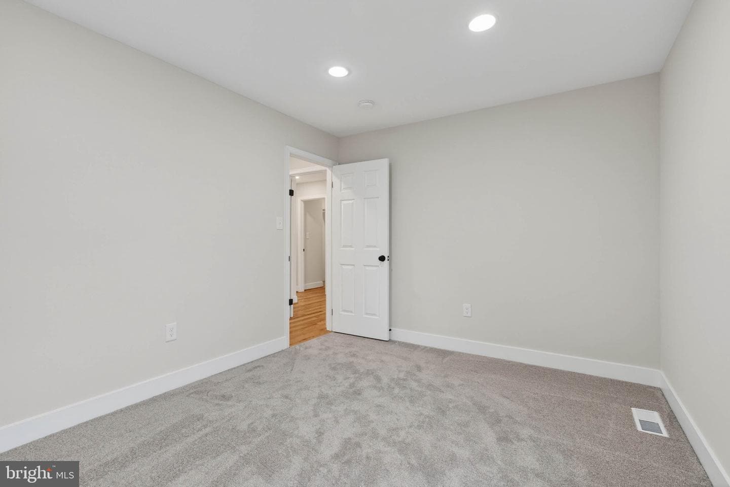 2678 Oakton Glen Drive photo 36