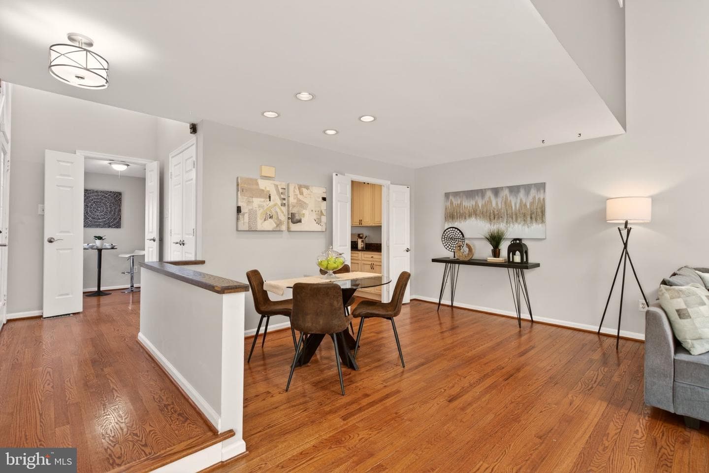 2924 Elmesmeade Court photo 17