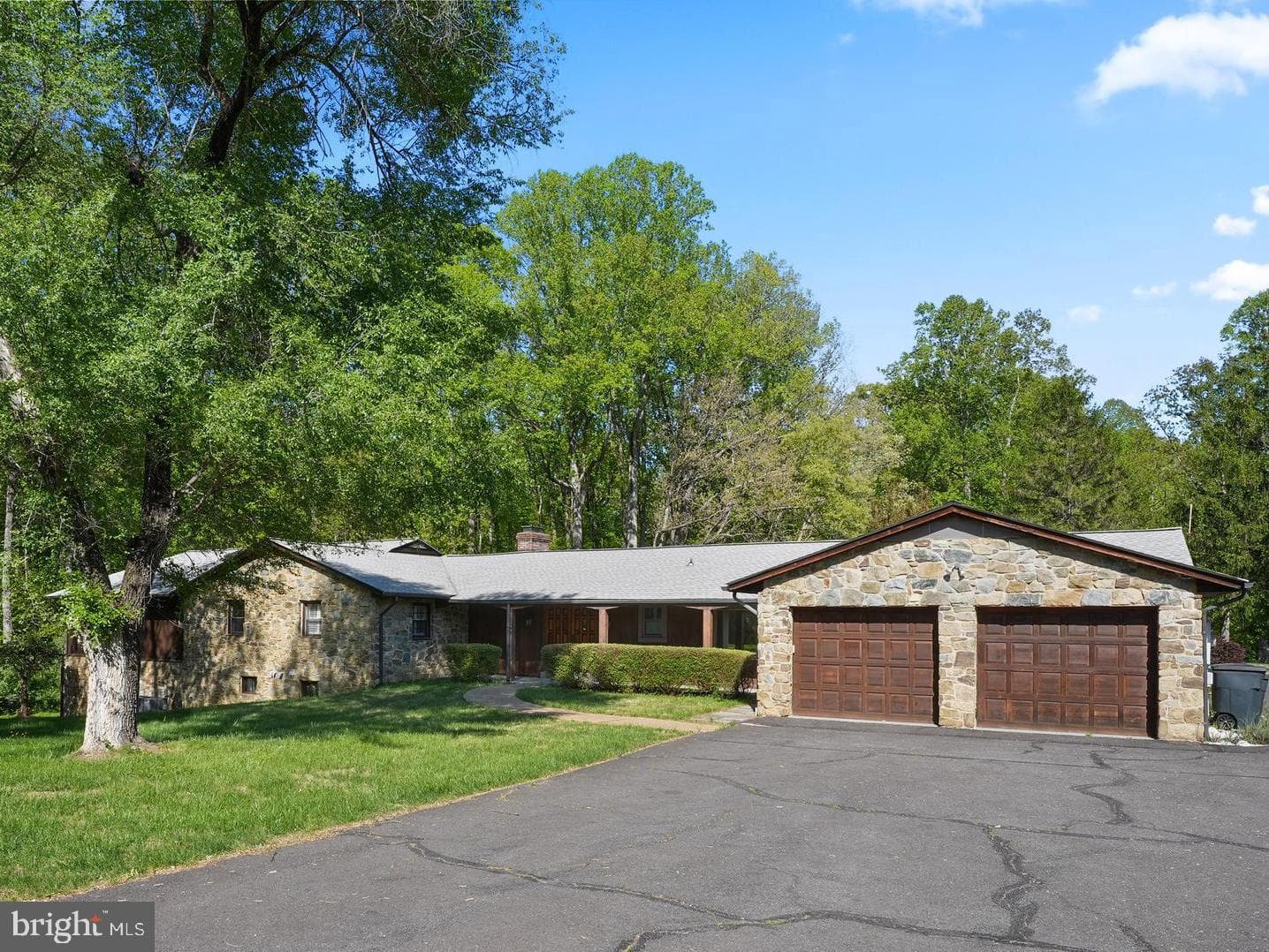 6713 Briarcroft Street, Clifton