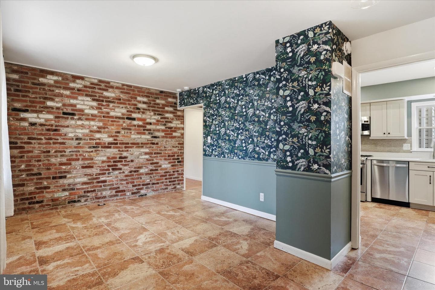 4901 Red Fox Drive photo 7