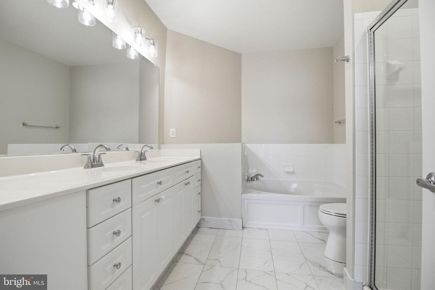 815 Branch Drive #402 photo 28