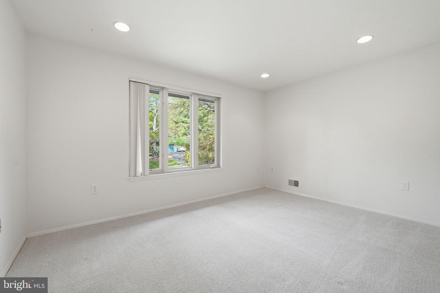 11002 Ring Road photo 33