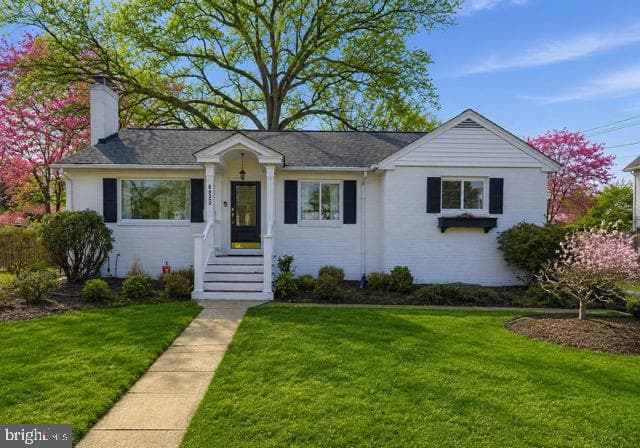 6020 Amherst Avenue photo 2