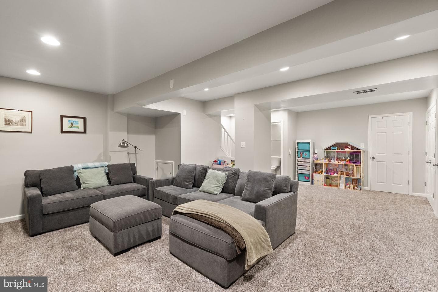 9660 Masterworks Drive photo 34