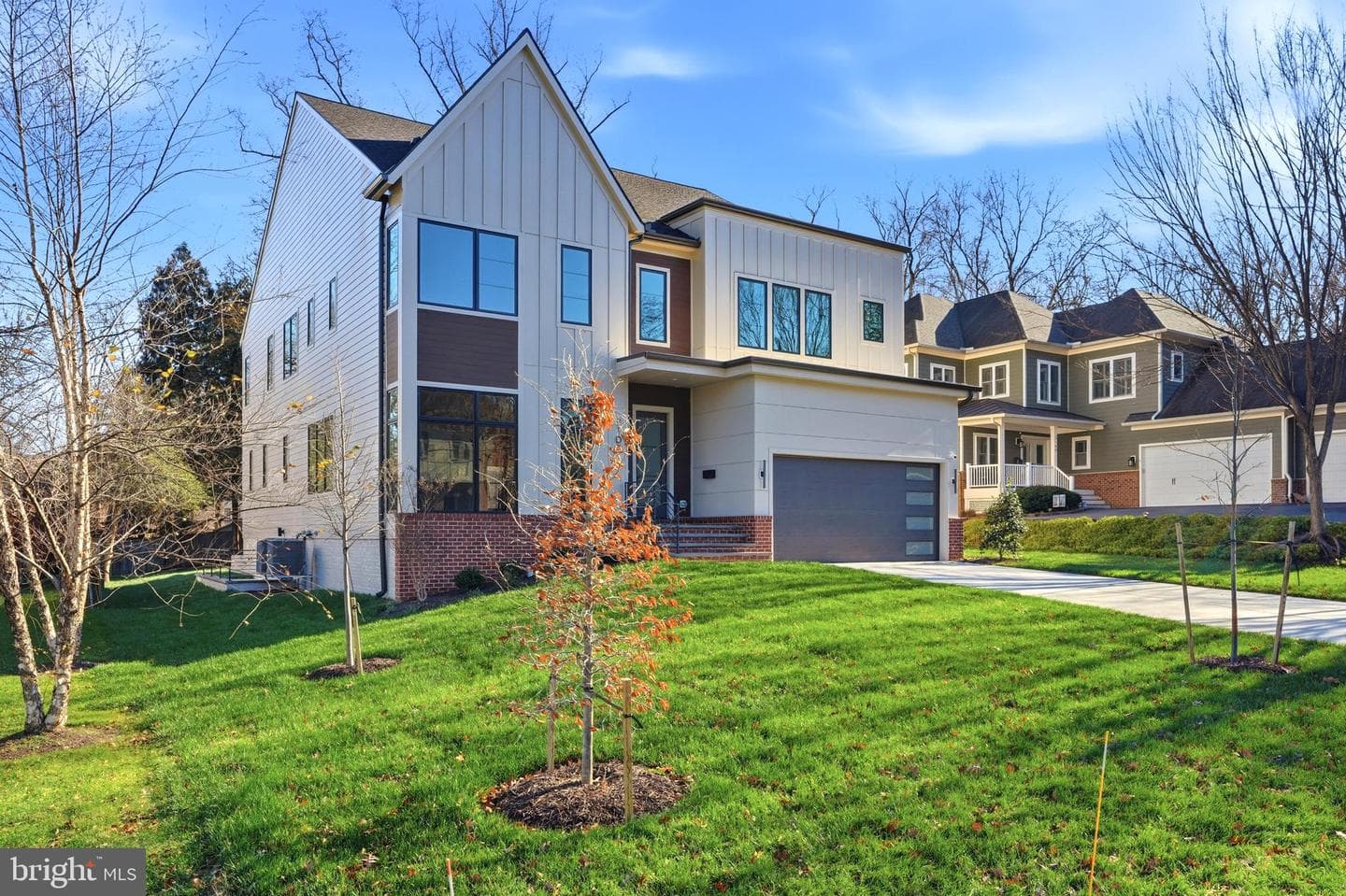 2107 Greenwich Street photo 2
