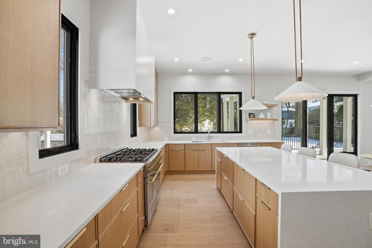 2107 Greenwich Street photo 23