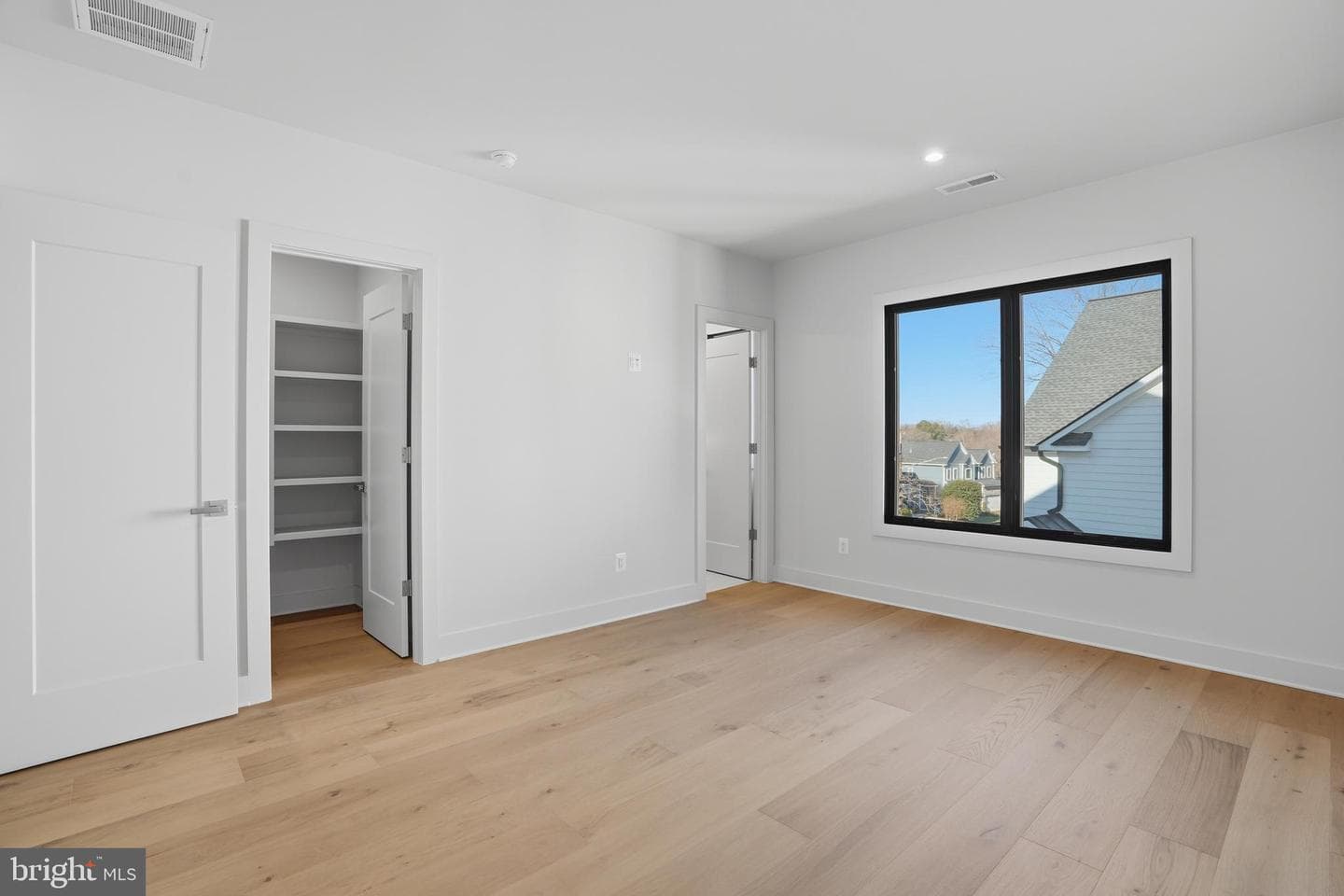 2107 Greenwich Street photo 48