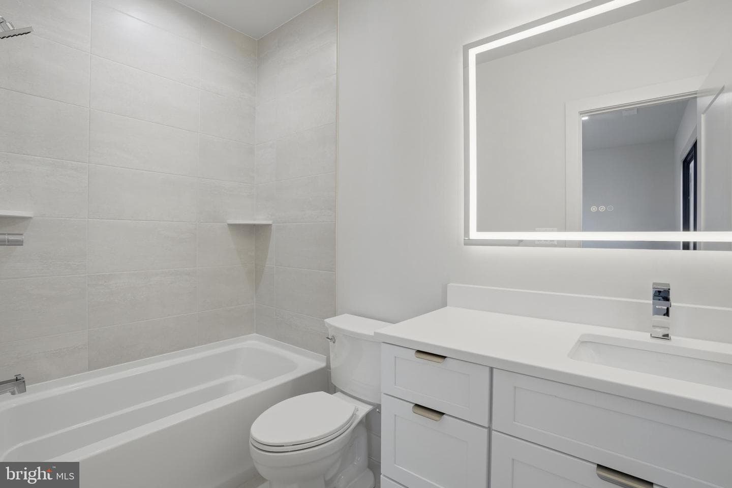 2107 Greenwich Street photo 49