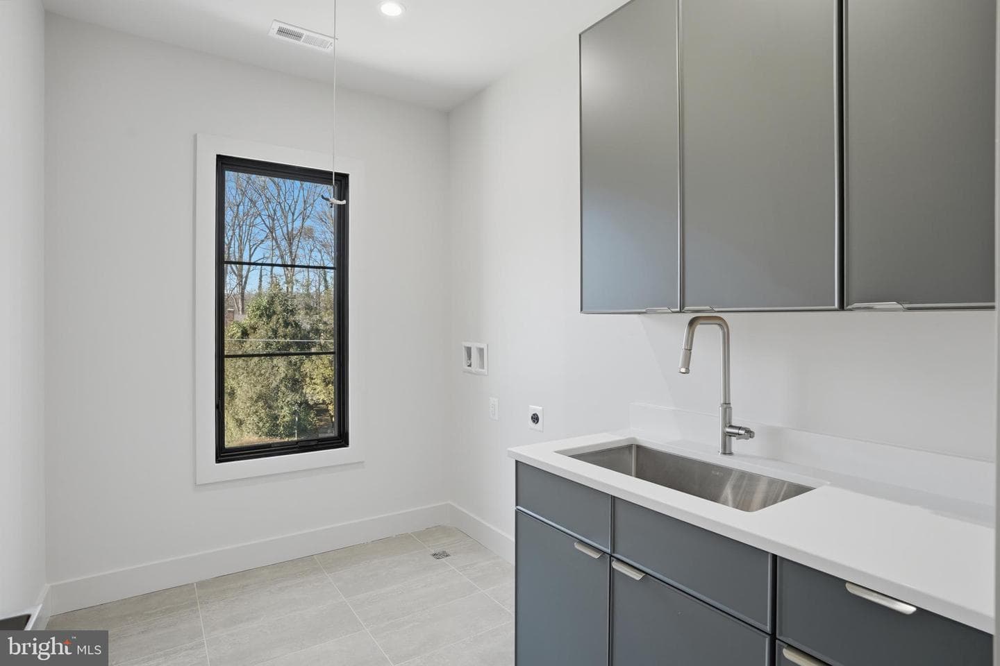 2107 Greenwich Street photo 54
