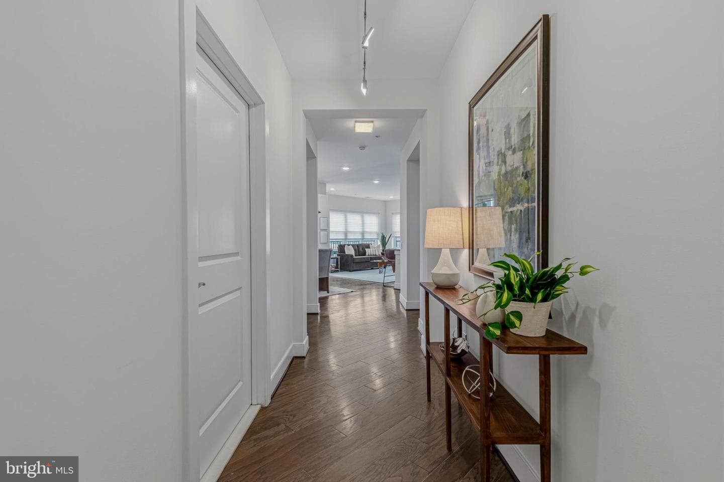 2905 Bleeker Street #4-404 photo 3