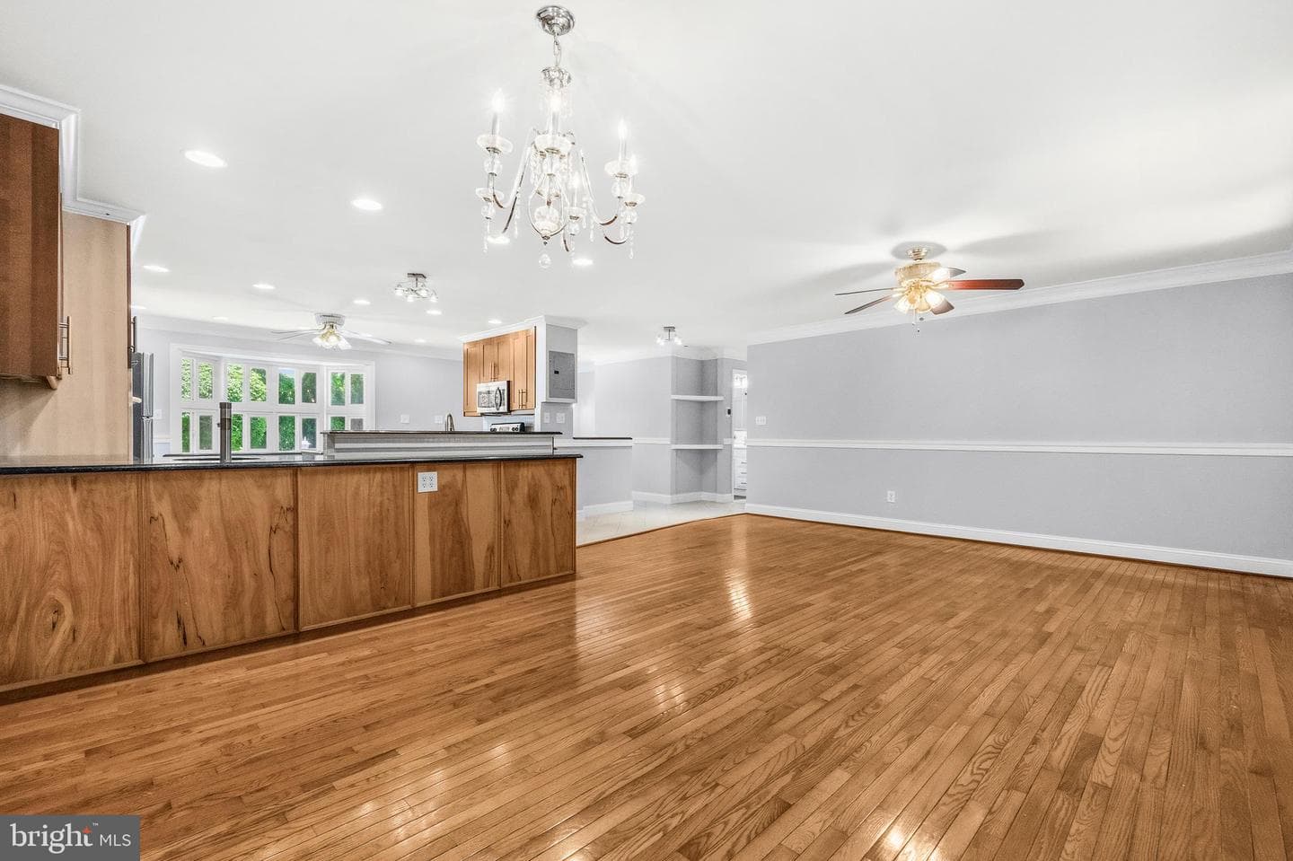 4915 Powell Road photo 9