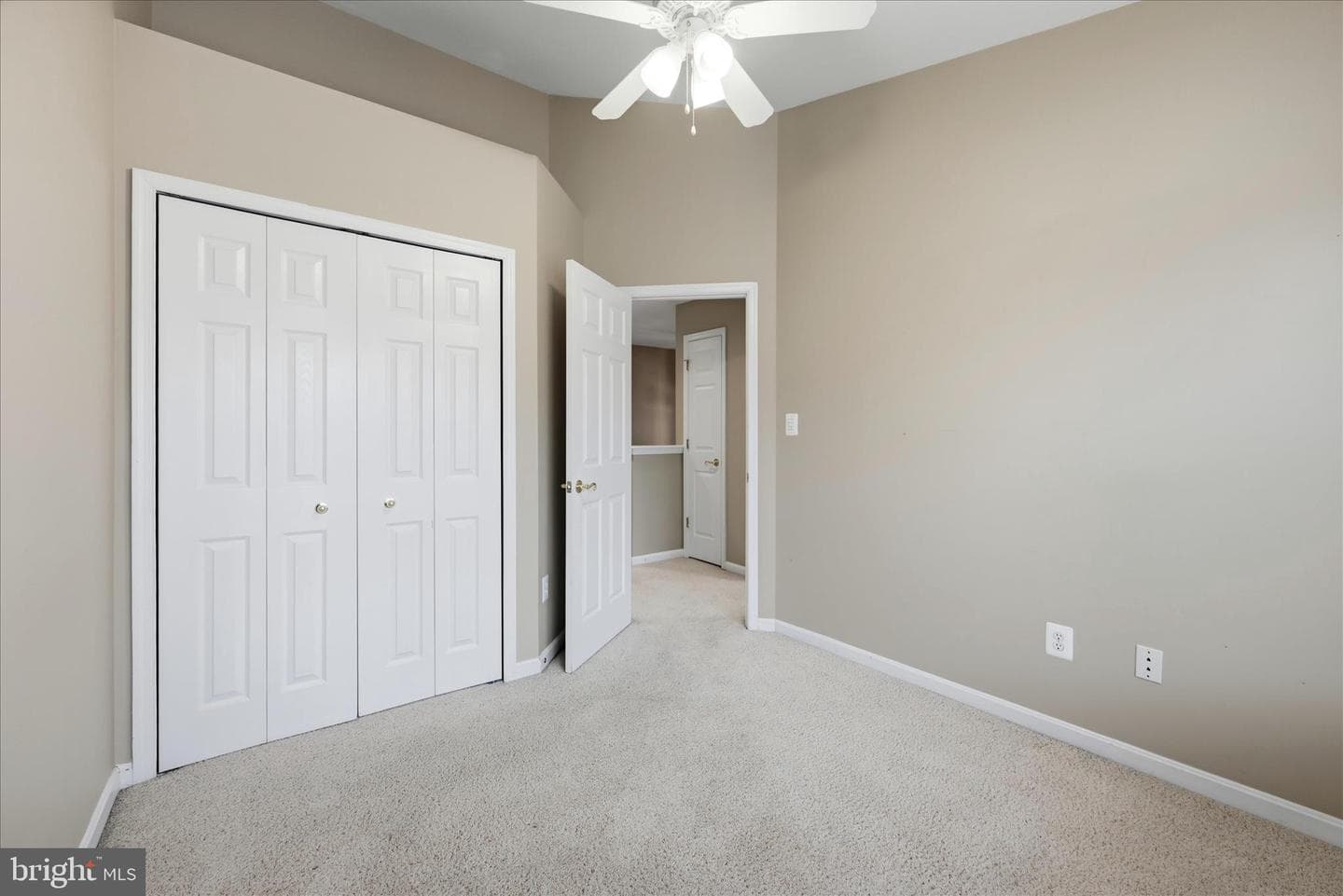9632 Potters Hill Circle photo 32