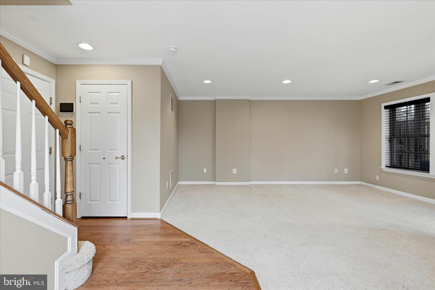 9632 Potters Hill Circle photo 7