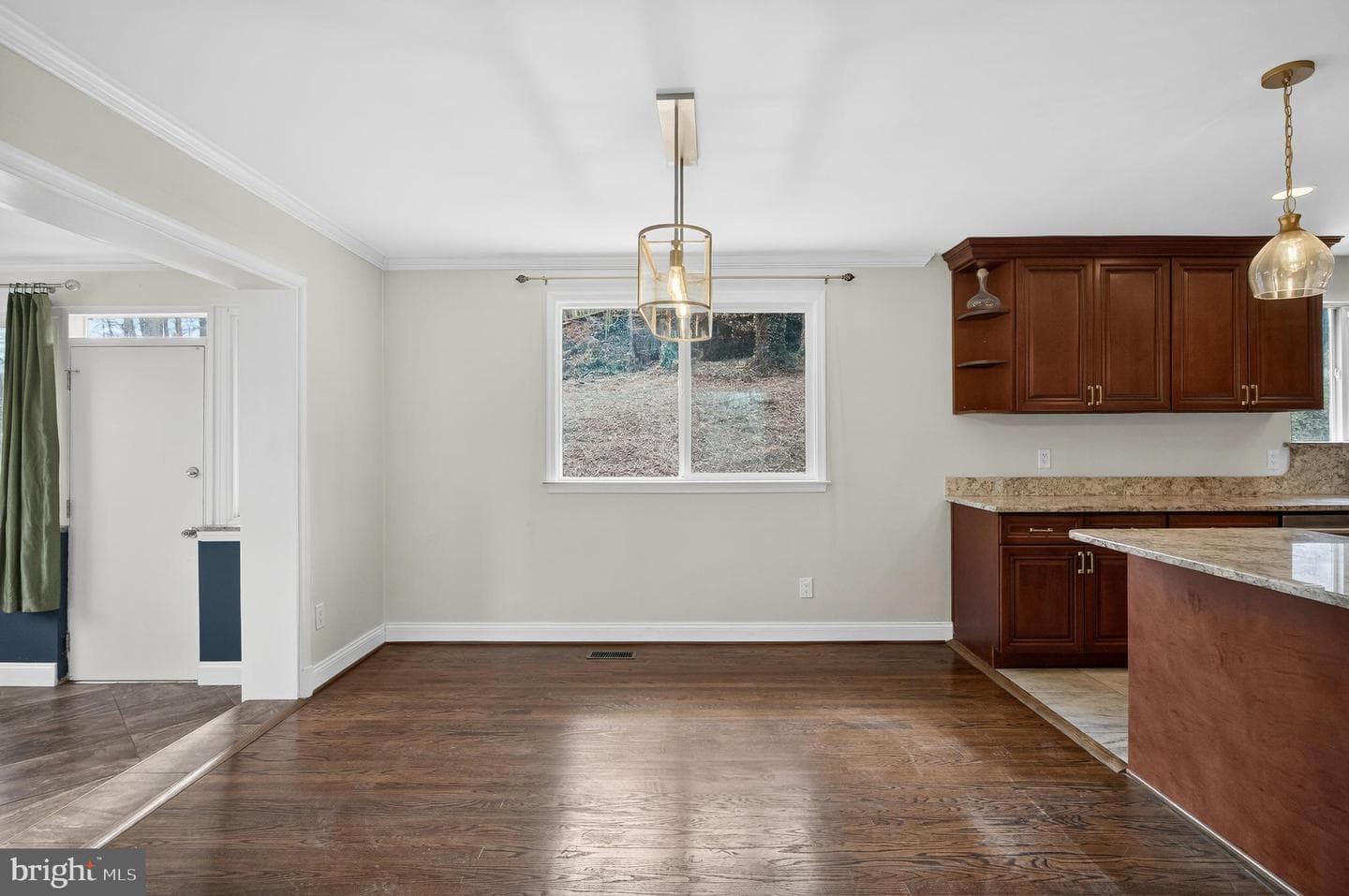 6351 Montrose Street photo 18