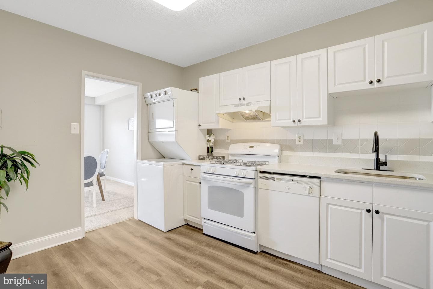 3705 S George Mason Drive #2009s photo 15