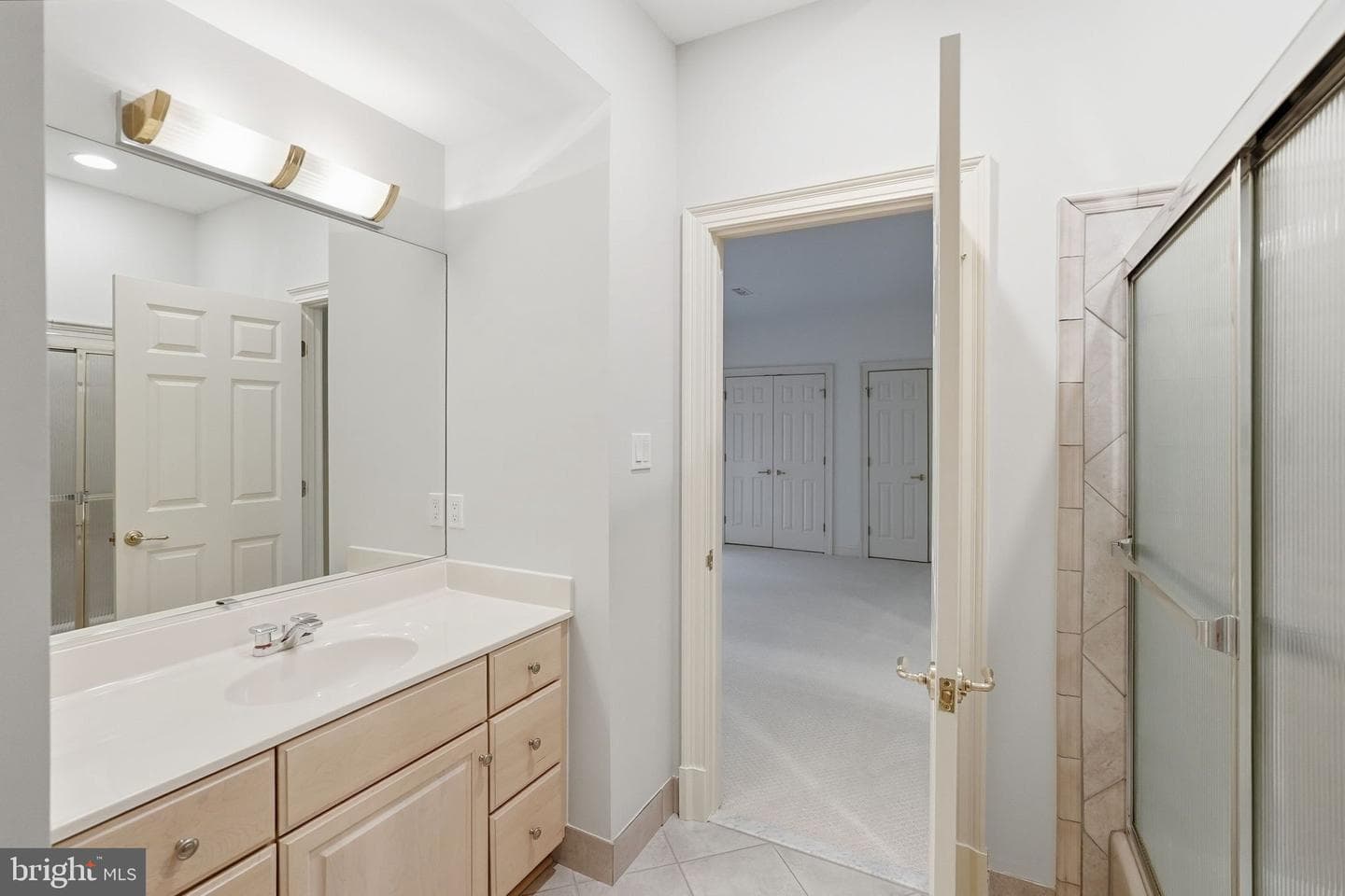 904 Mackall Avenue photo 33