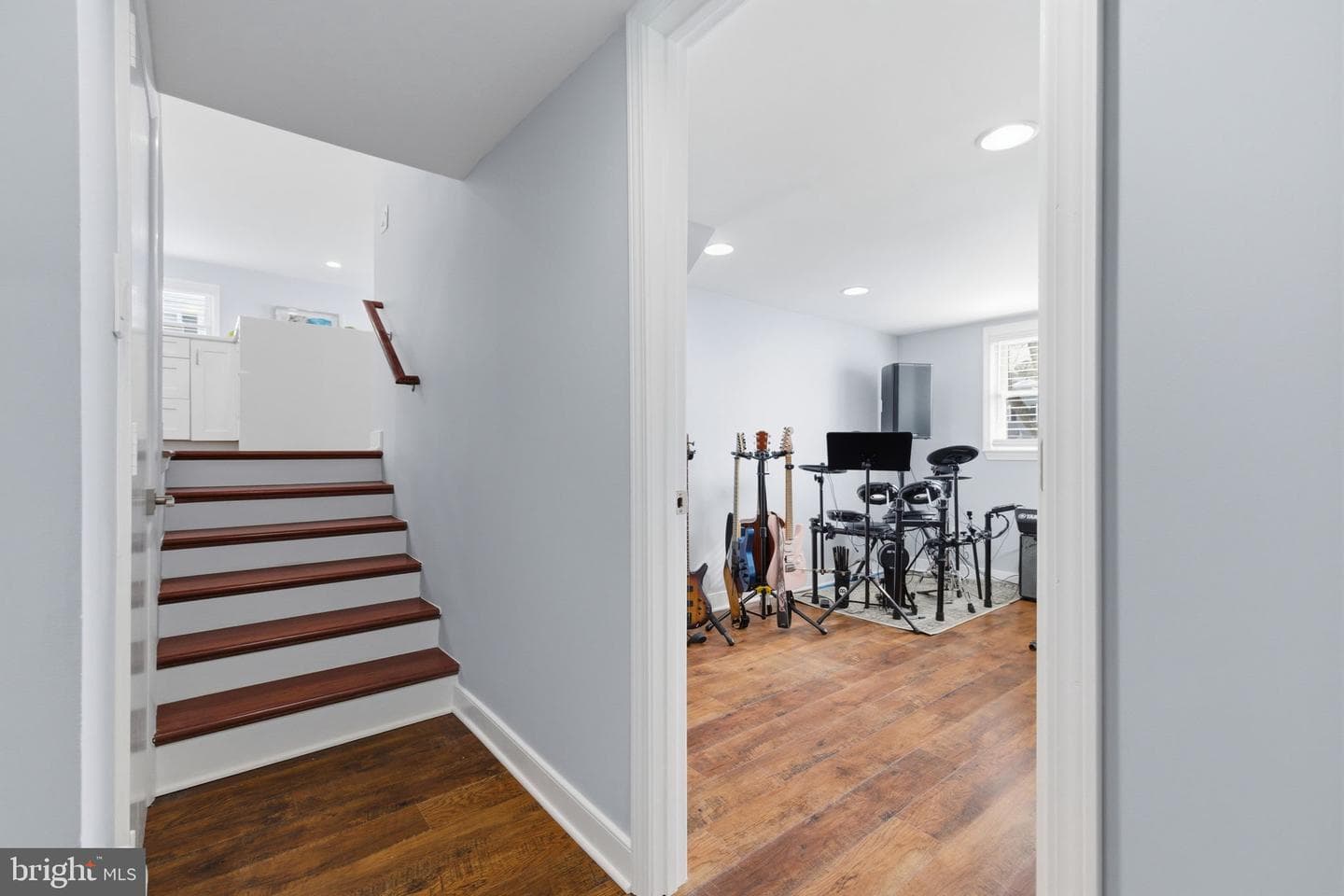 6728 Hopewell Avenue photo 34