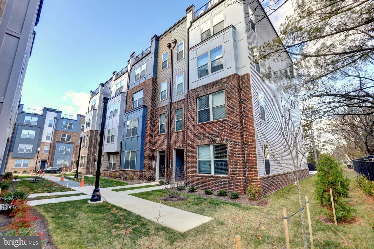 2135 Glacier Road #90, Herndon