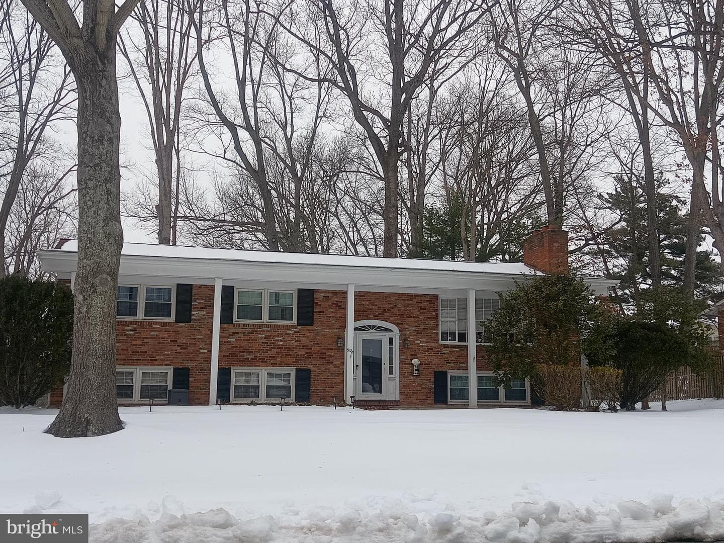 9128 Glenbrook Road photo 3