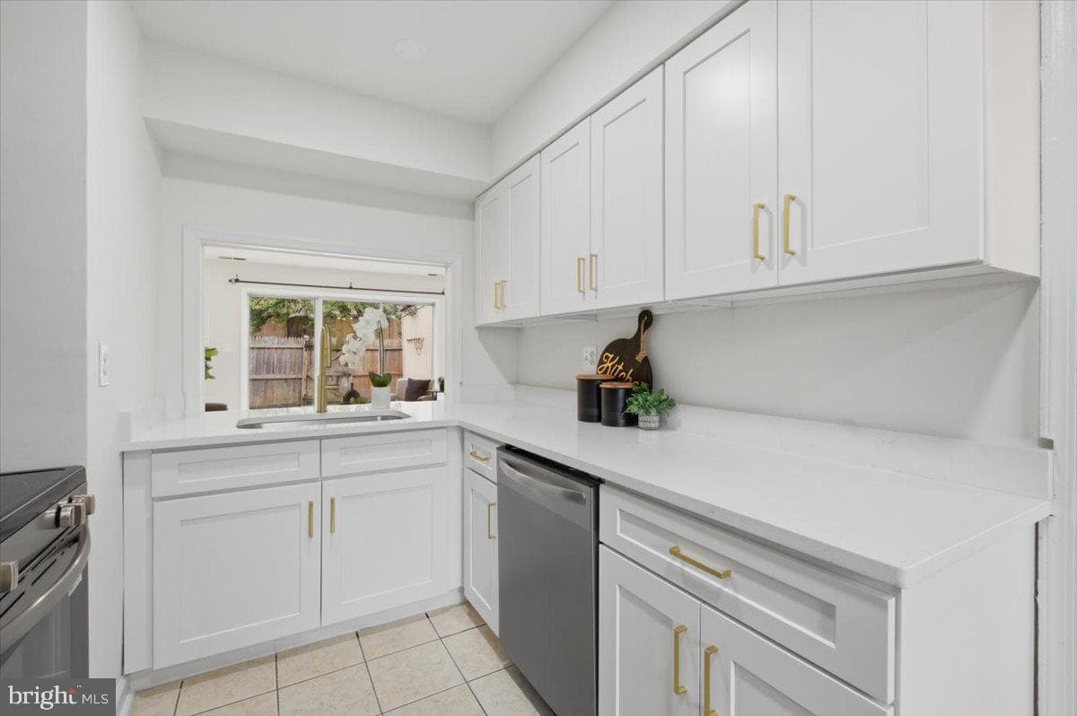 8141 Kingsway Ct # 289 photo 5