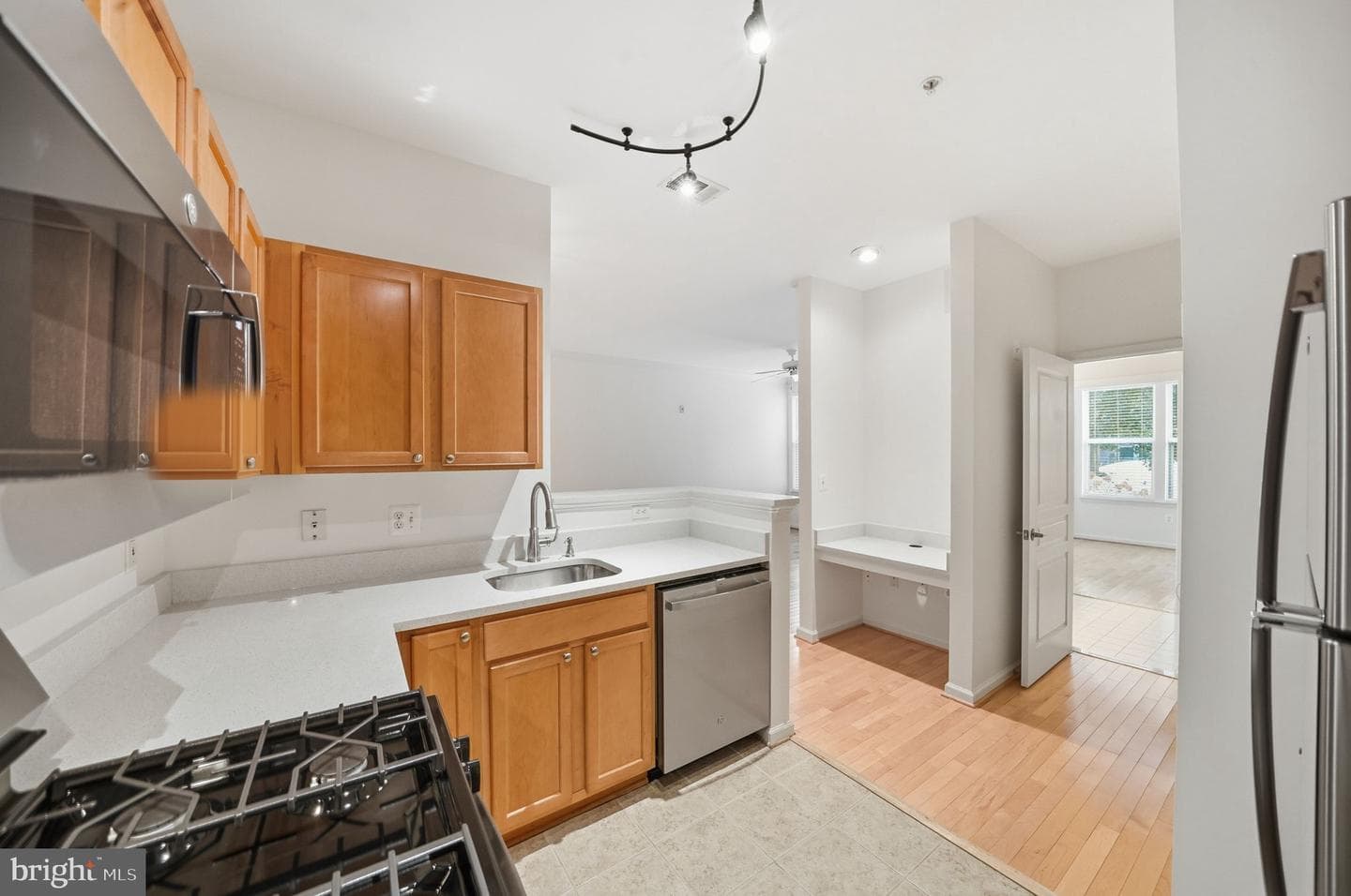 12000 Market Street #162 photo 11