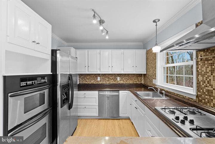 14895 Lambeth Square photo 10