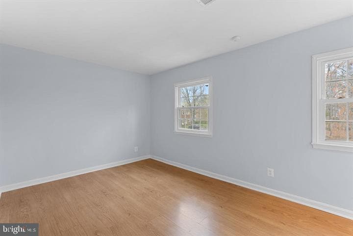 14895 Lambeth Square photo 13