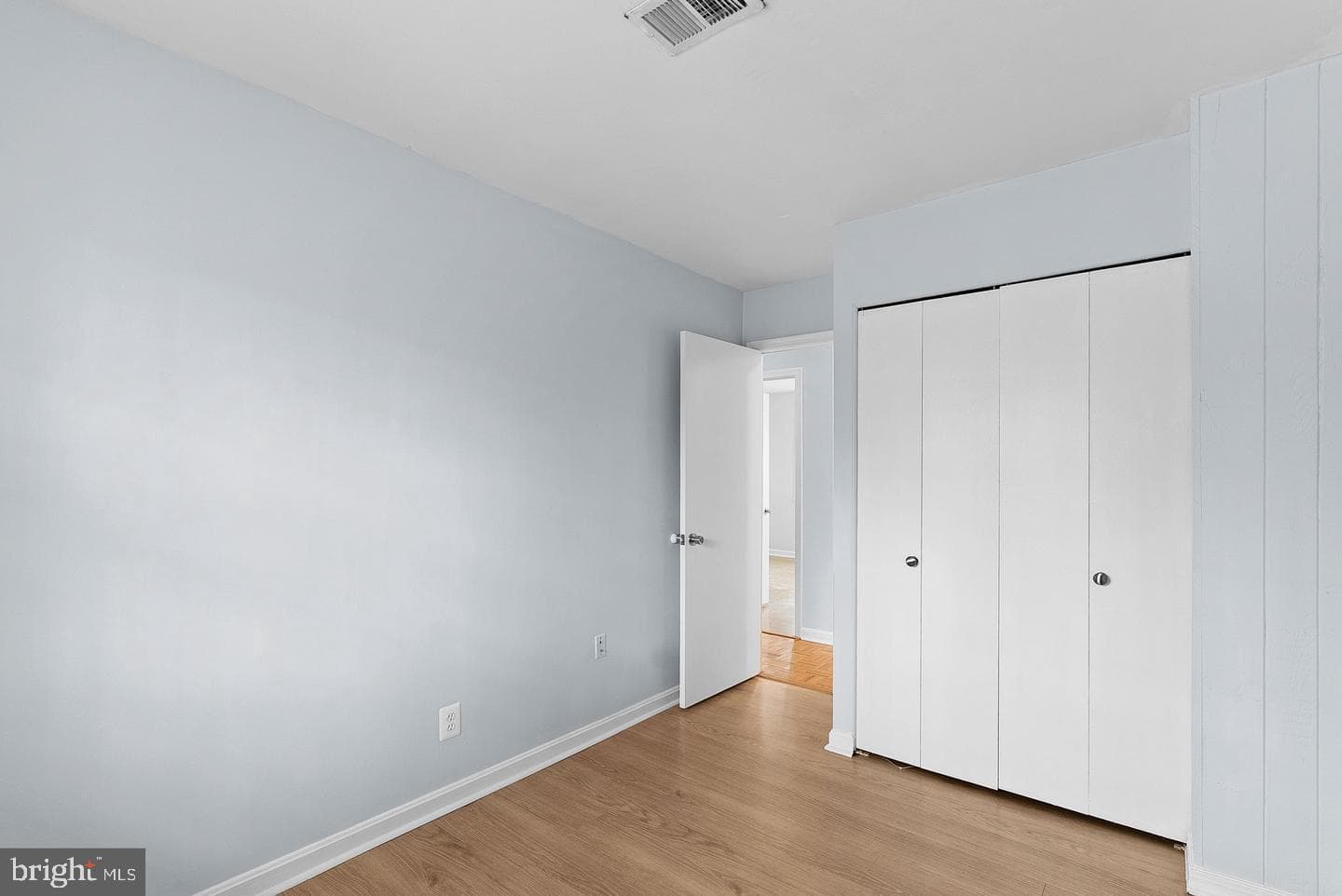 14895 Lambeth Square photo 18