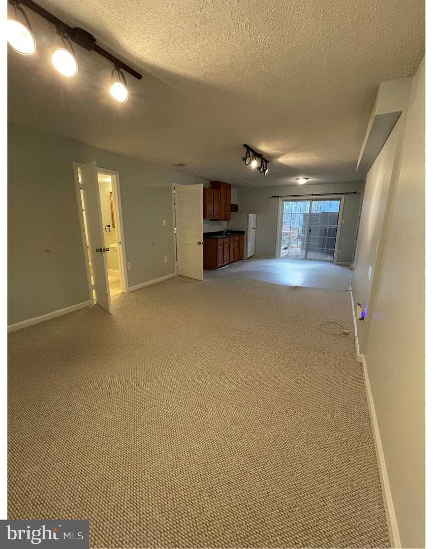 14895 Lambeth Square photo 23