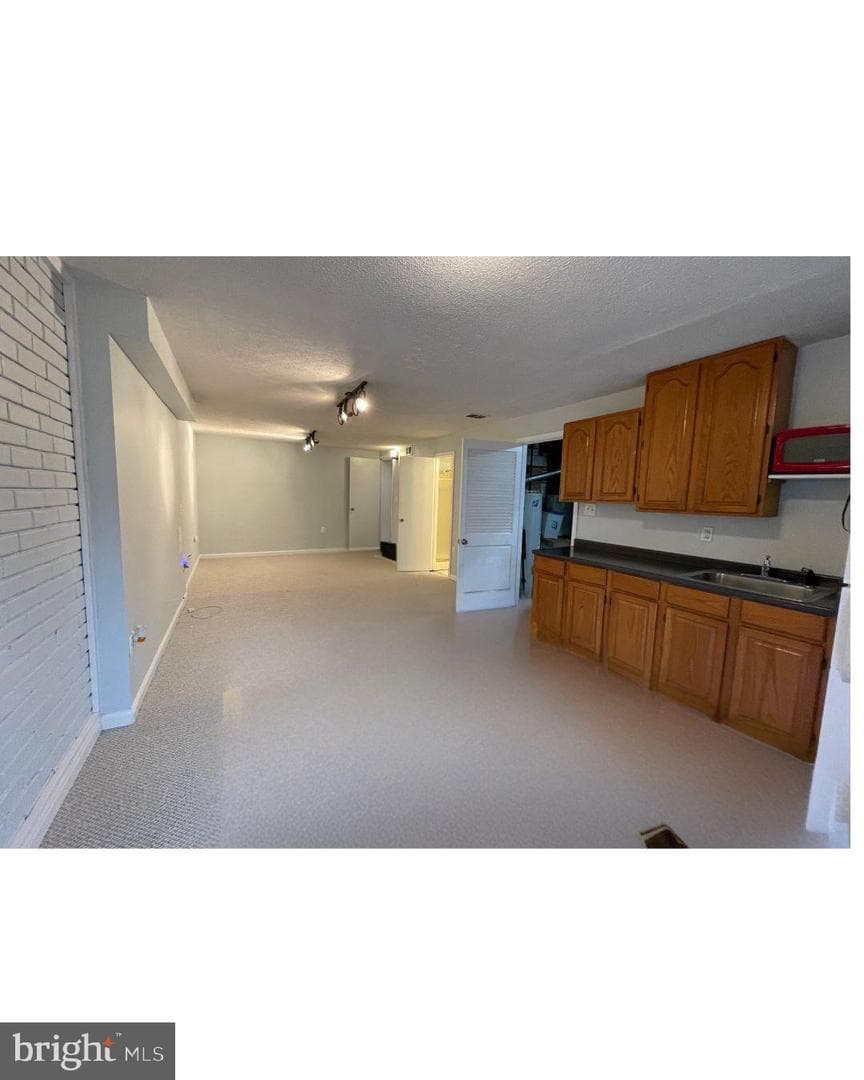 14895 Lambeth Square photo 24