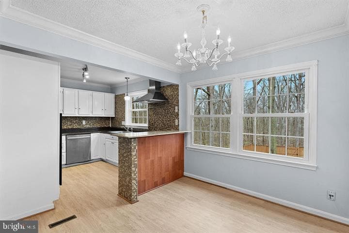 14895 Lambeth Square photo 8