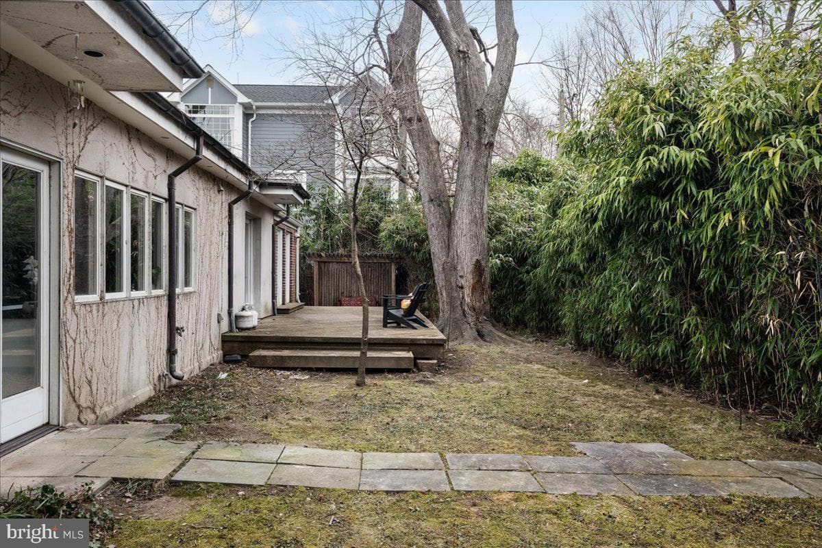 7953 Bolling Drive photo 28