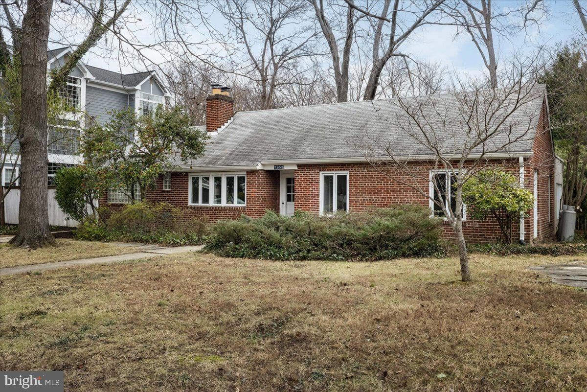 7953 Bolling Drive photo 35