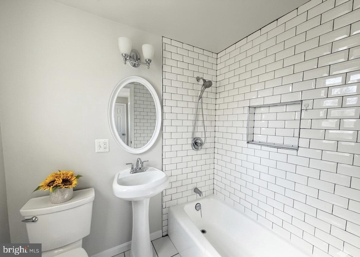 5210 Lindsay Street photo 11