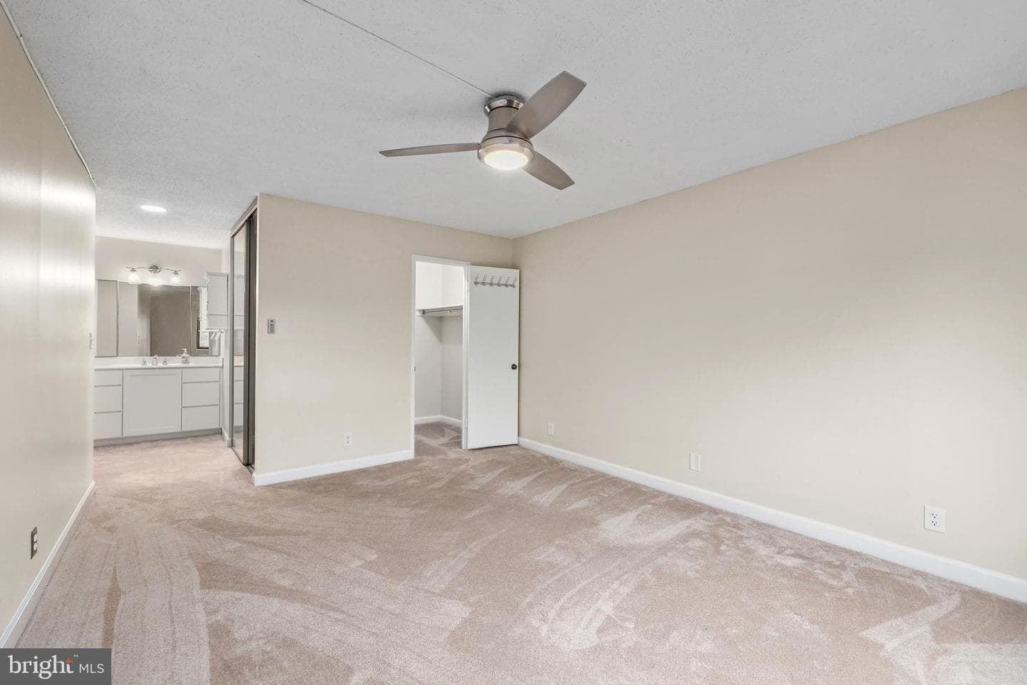 5904 Mount Eagle Drive #510 photo 14