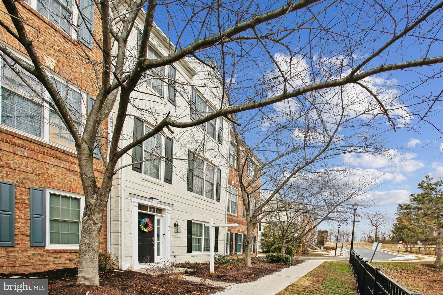 2411 Huntington Park Drive photo 1