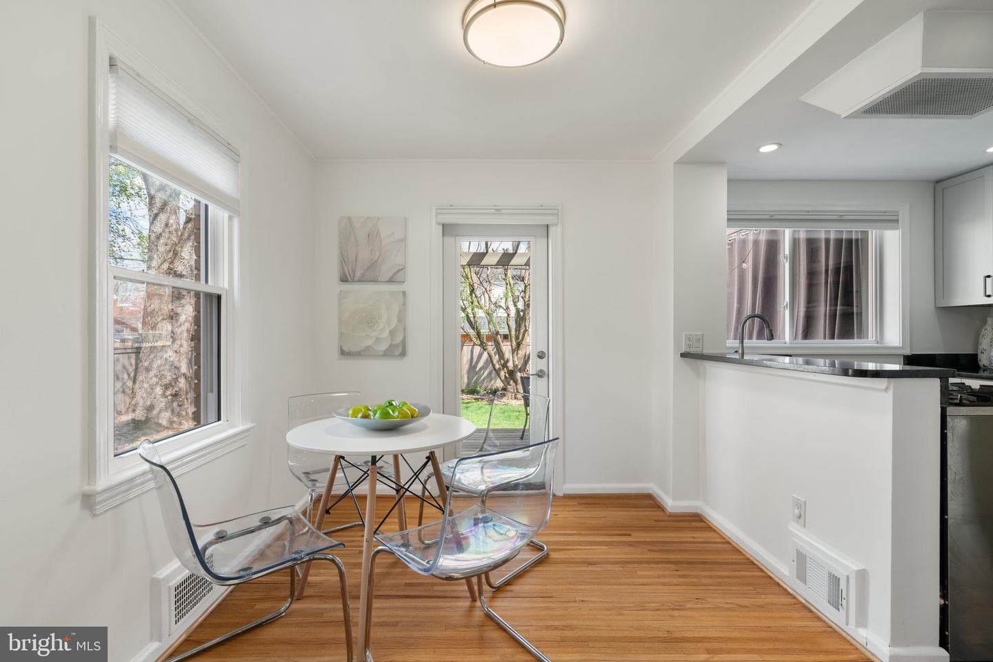 6021 Williamsburg Road photo 11