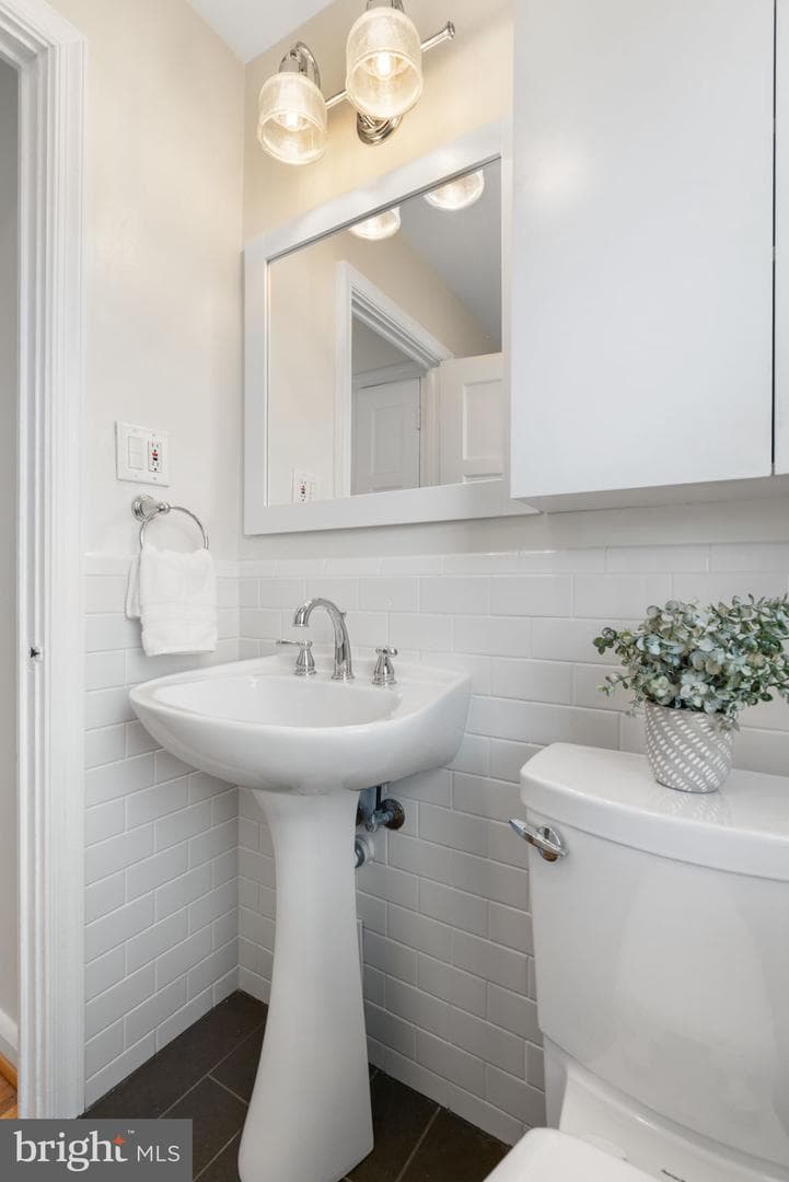 6021 Williamsburg Road photo 24