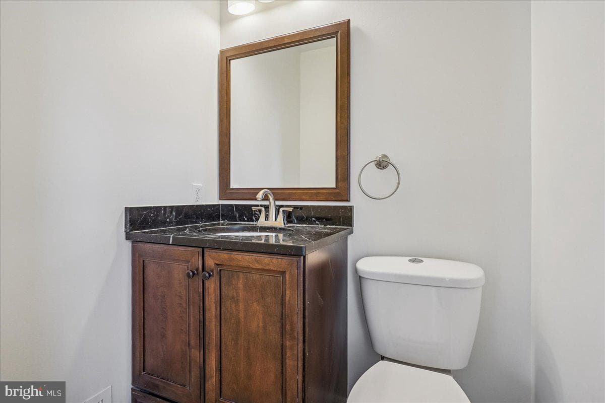 7039 Calamo Street photo 25