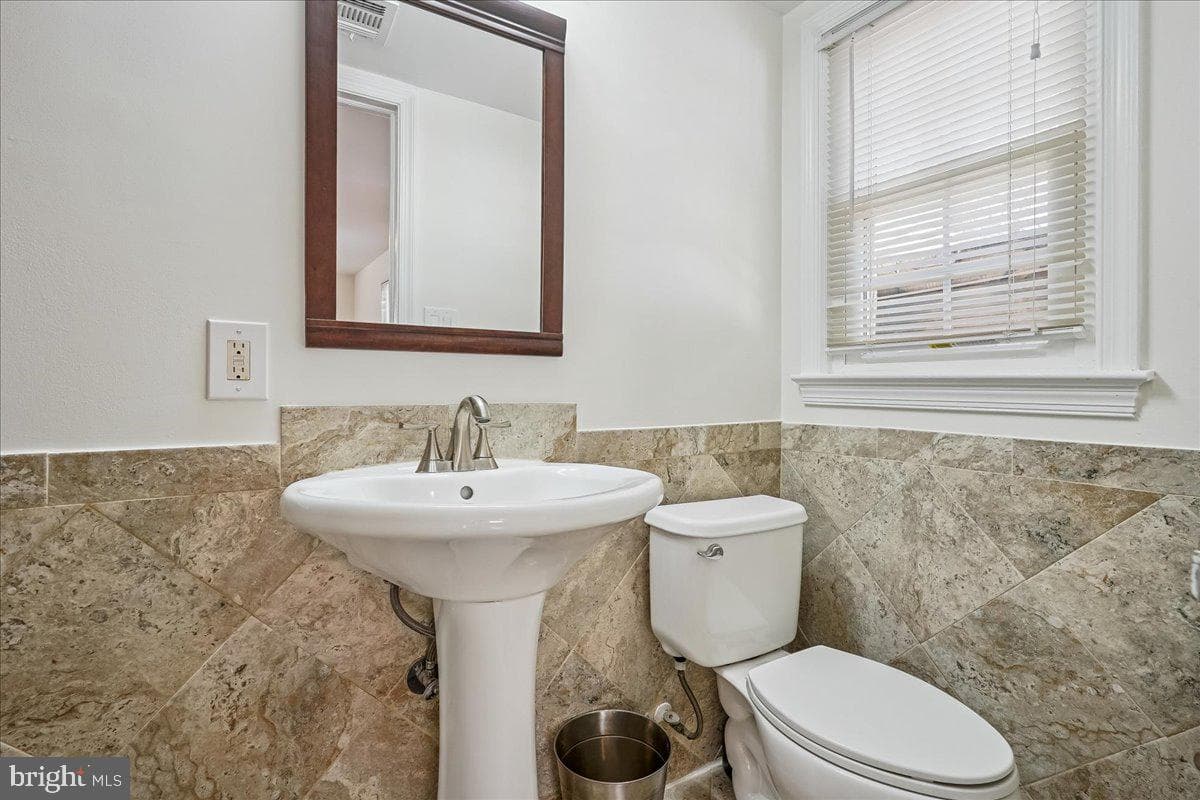 7039 Calamo Street photo 37