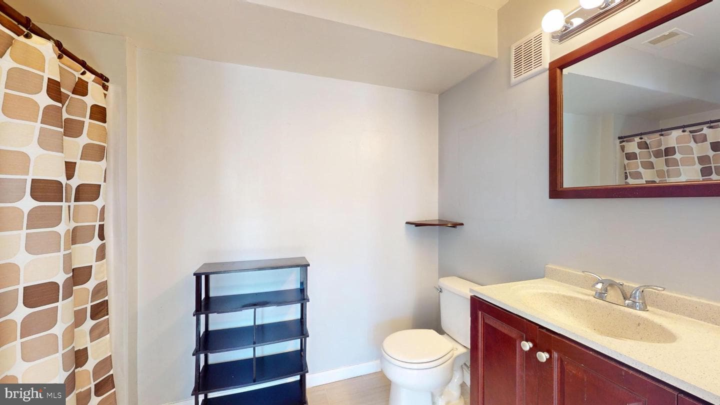 7512 Snowpea Court #d photo 9