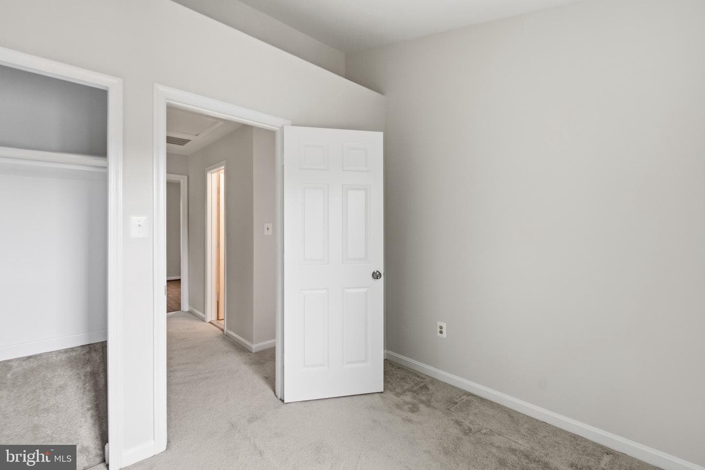6001 Keble Drive photo 29