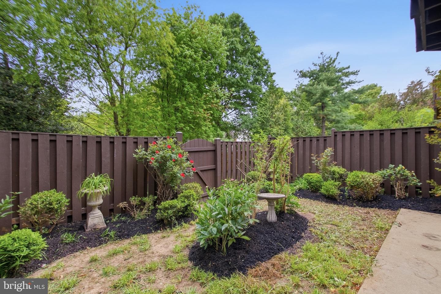 6001 Keble Drive photo 39