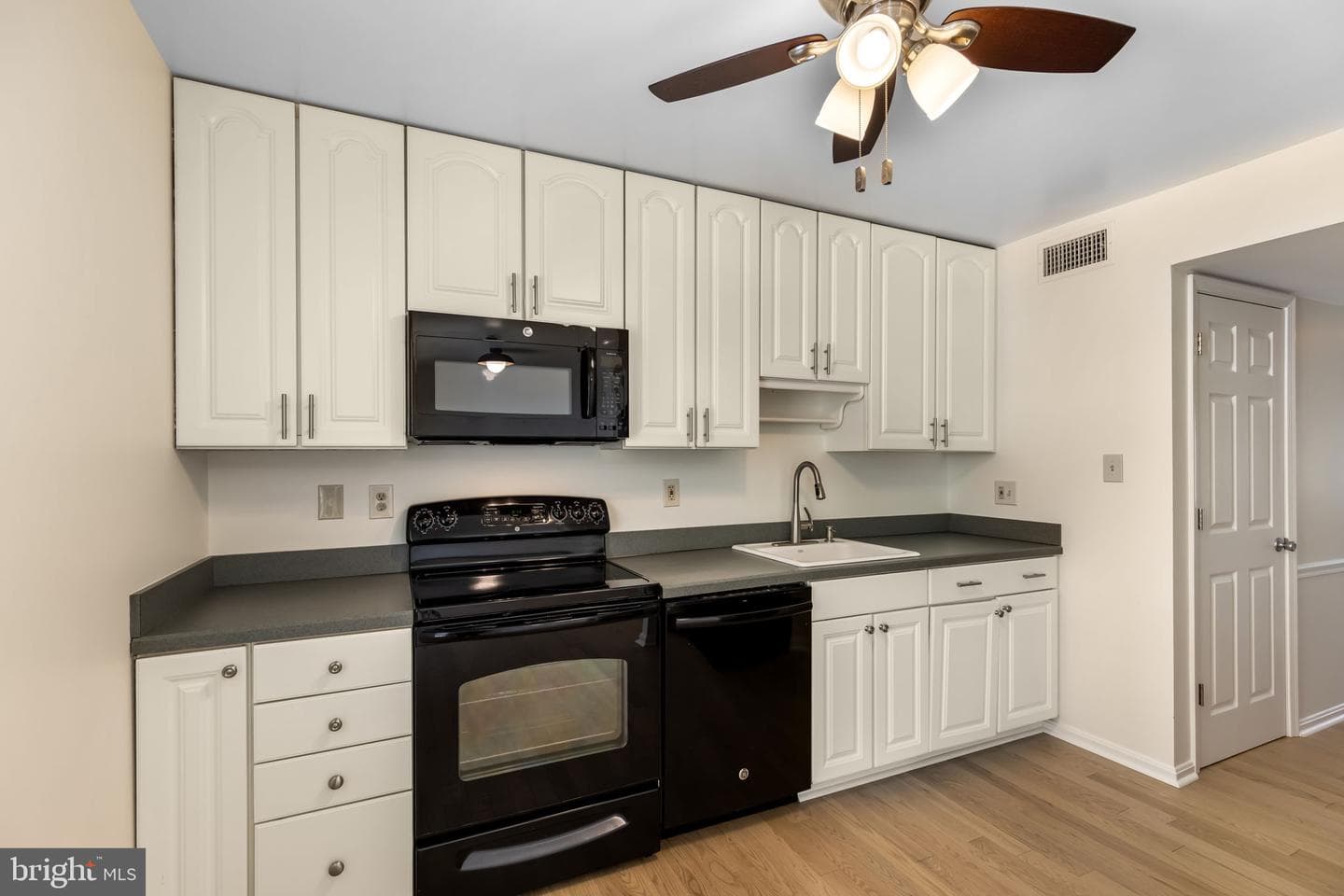 8371 Luce Court photo 7